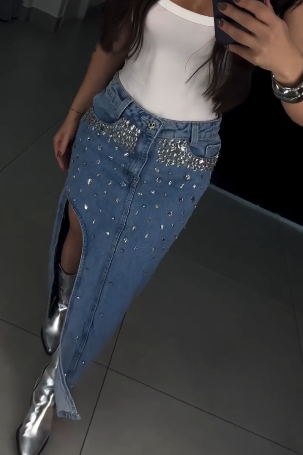 Chic Rhinestone Leg-baring Skirt