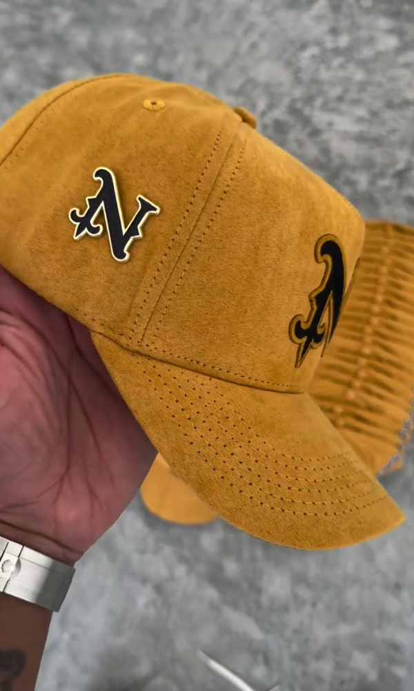N-NEW  SUEDE HAT