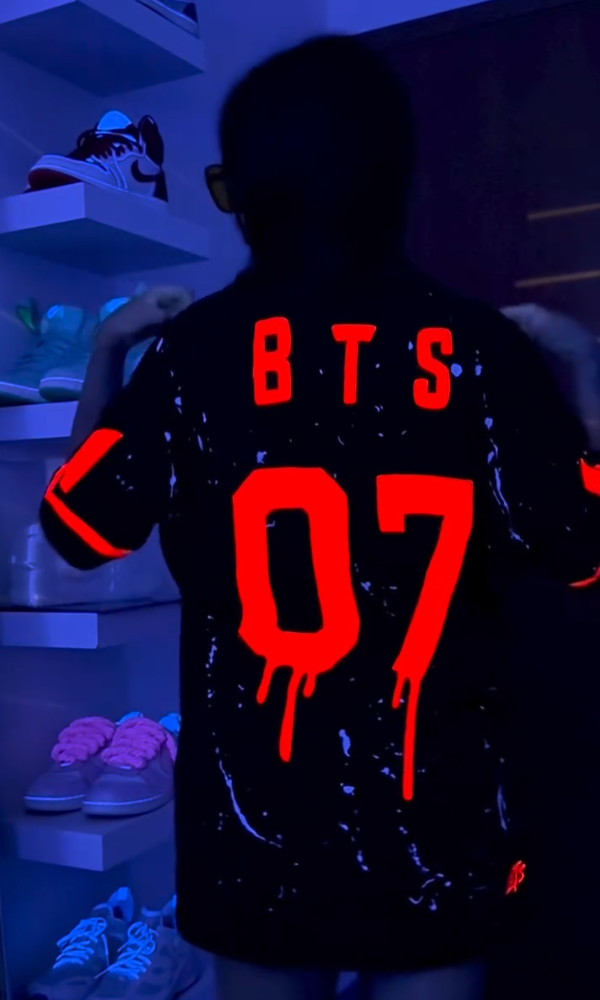 "ARI RANG" Neon Paint T-Shirt