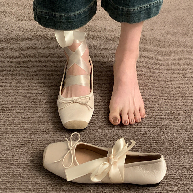 Floral Lace-Up Elegant Flats