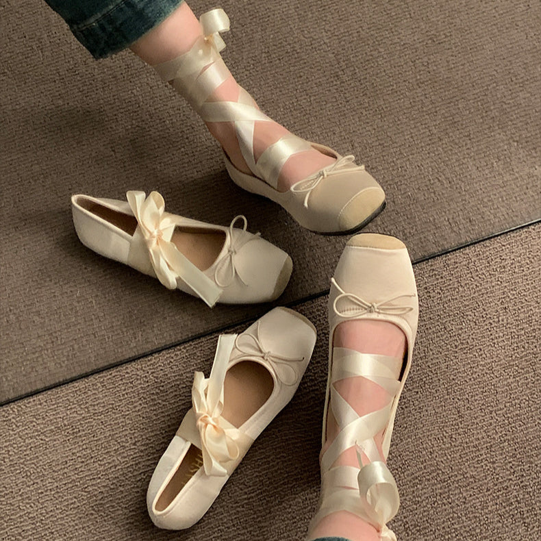 Floral Lace-Up Elegant Flats
