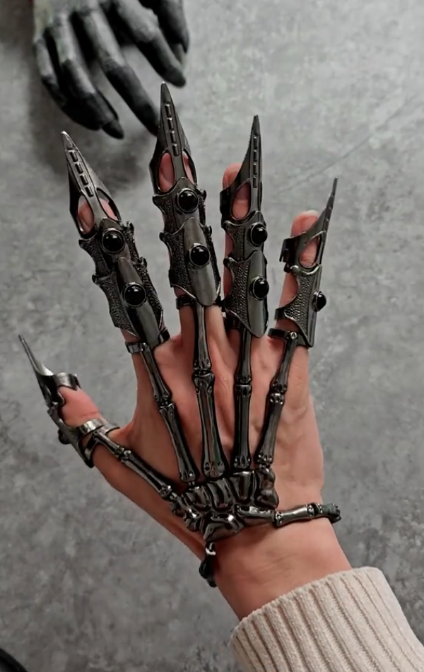 Skeleton Fingers Claws