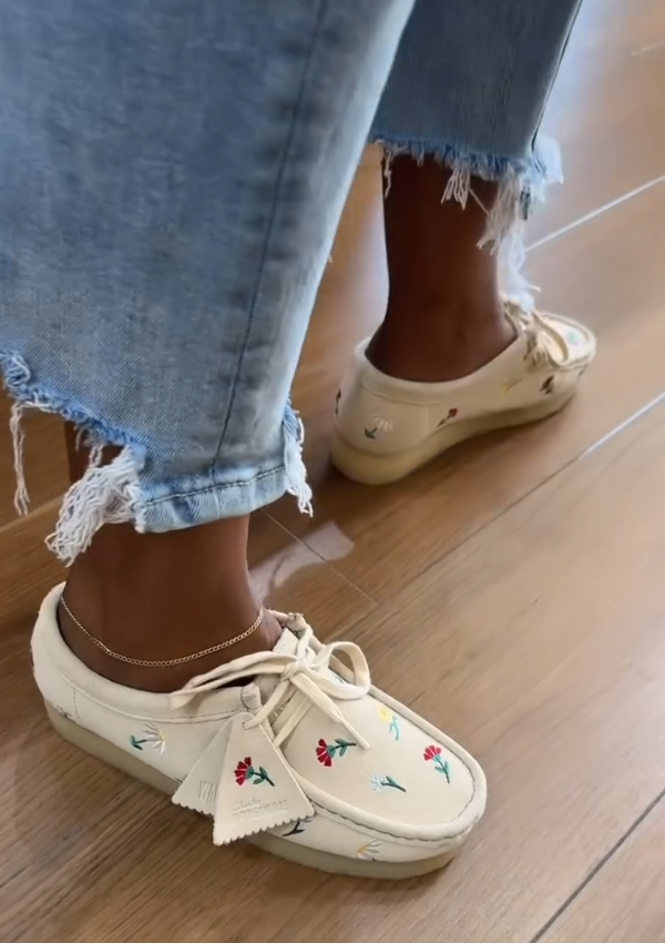 Comfortable Suede Floral Leather Shoes