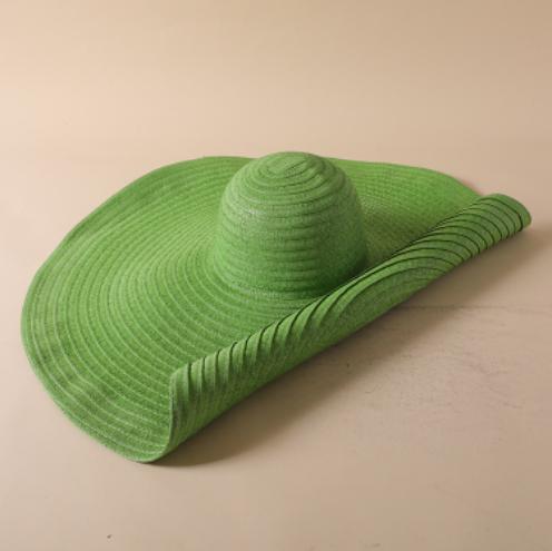 Large Eaves Summer Straw Hat